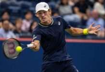 De Minaur Progresses to US Open Round Two Amidst Rain Delays
